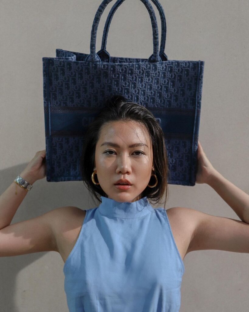 Andrea認為,一件時尚單品應該是持久耐穿、經得起時間考驗的。(圖/andreacheong_ IG)