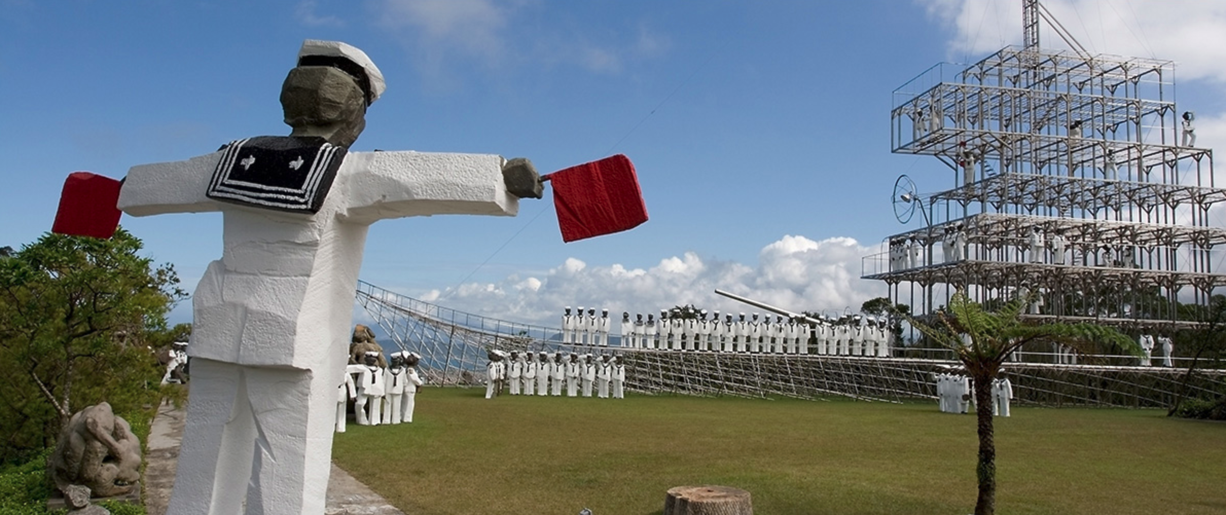 歷時四年創作的《人間系列—三軍》體現空間與雕塑的關係,「空軍」位在人間廣場(圖:朱銘美術館)