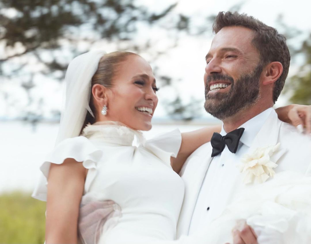 珍妮佛・羅培茲和愛班・艾佛列克(Ben Affleck)再婚,但婚姻維持 2 年告終(圖:IG@jlo)