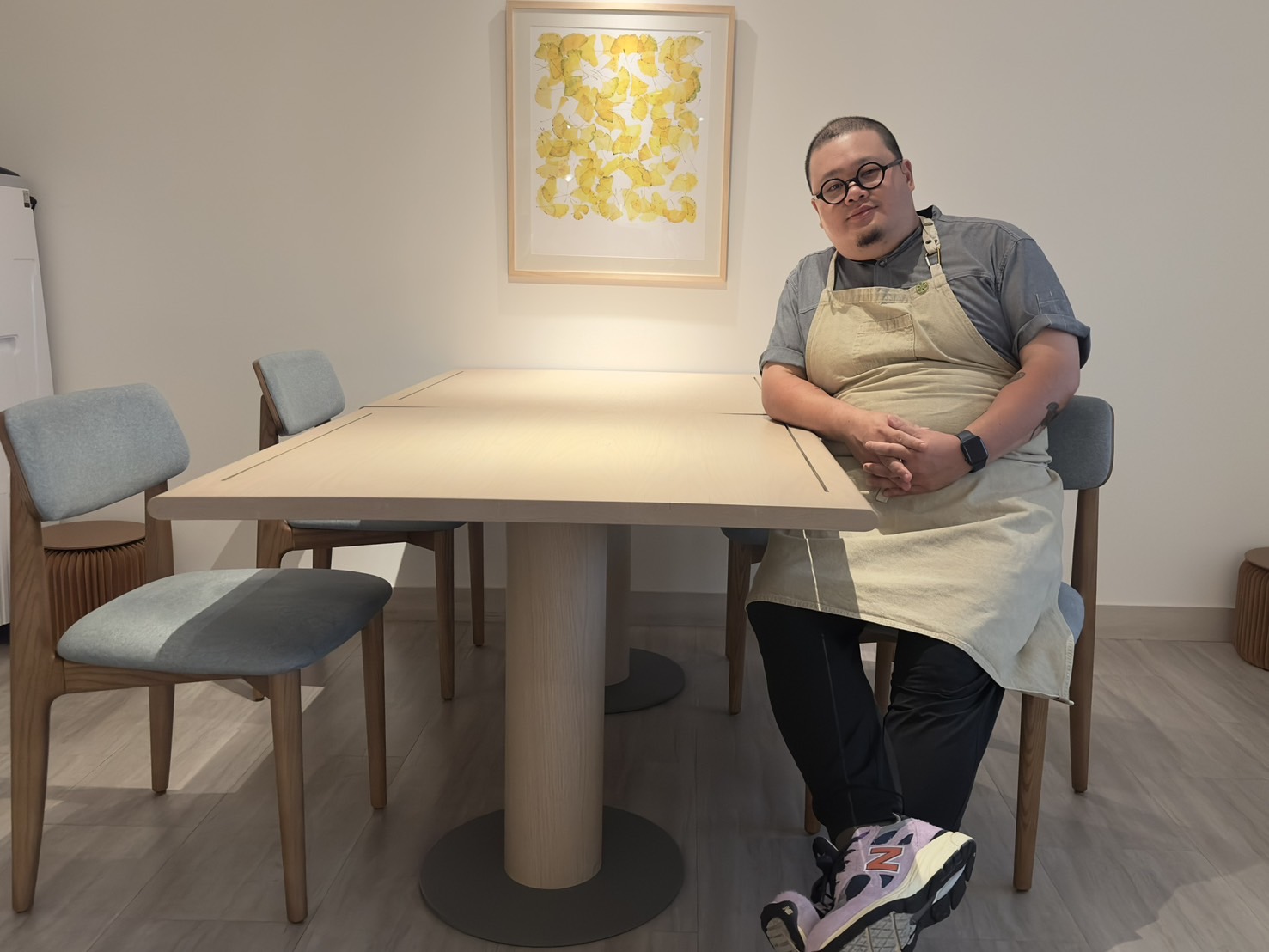 Chef Nobu 將自己珍藏的銀杏畫作與大家分享(圖:Alice.P 拍攝)