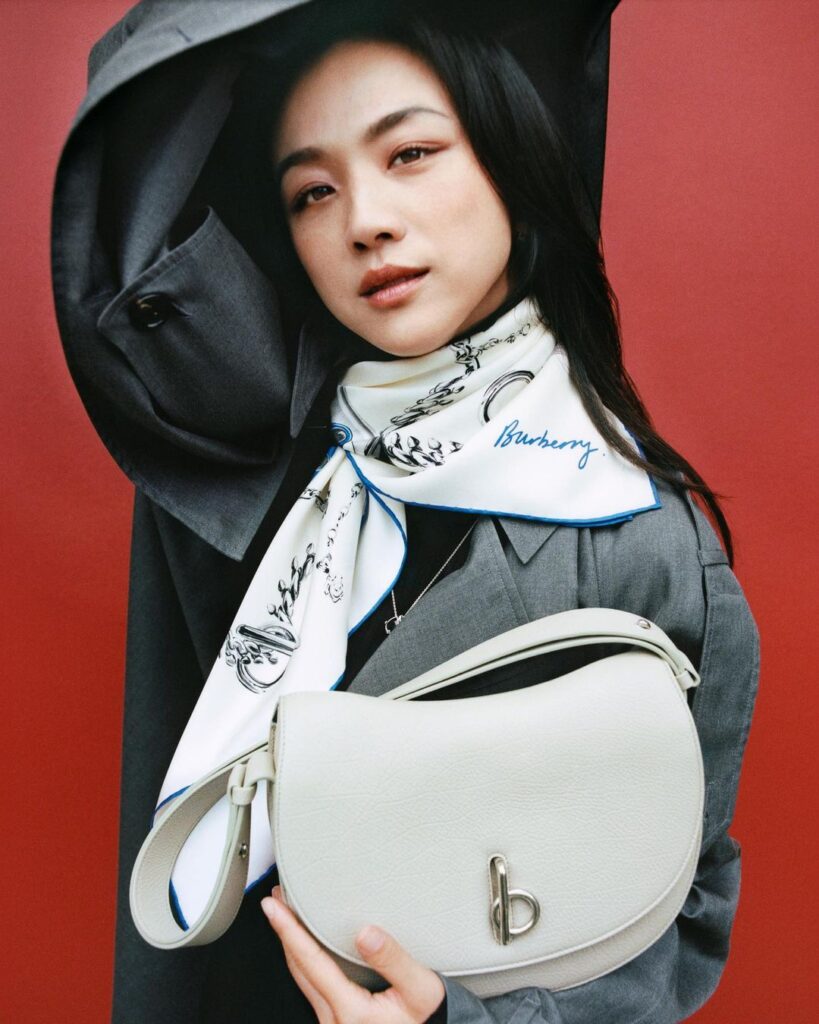 明星代言精品現在不一定能促進買氣。(圖/burberry IG)