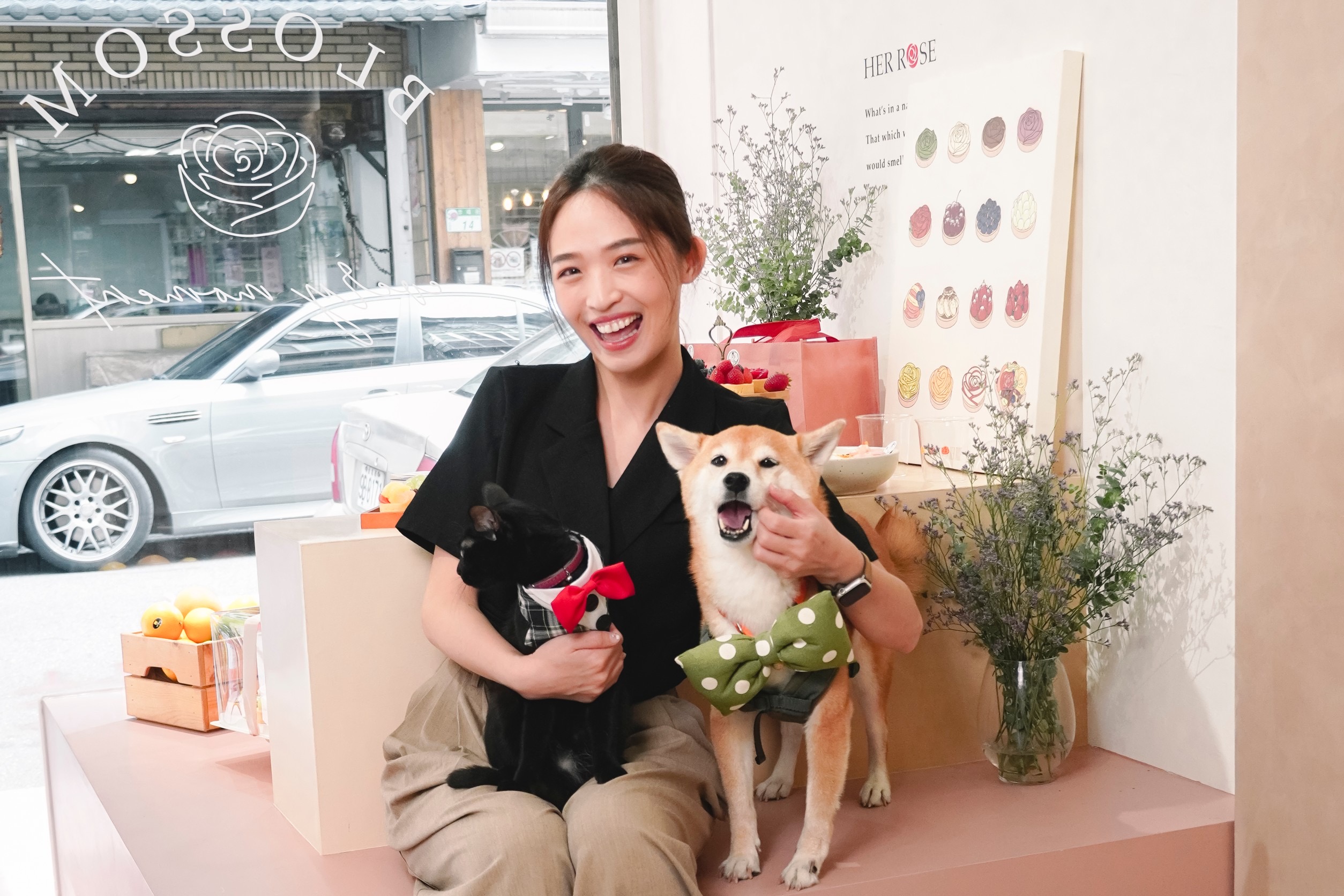 李孟穎與 2 位毛孩寶貝(圖:Her Rose)