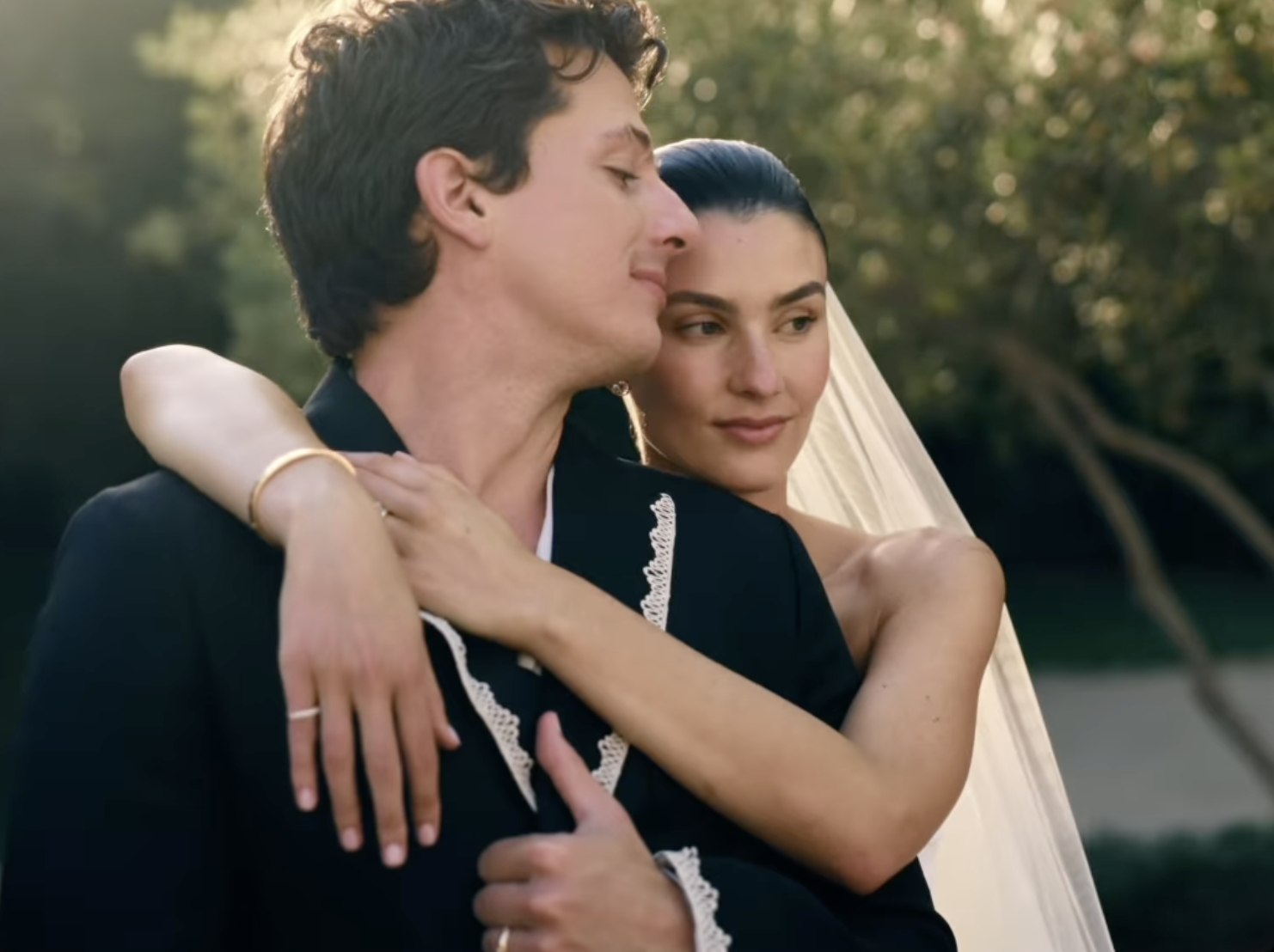 Charlie Puth 與 Brooke Sansone 宣布結婚。(圖/Instagram@charlieputh)