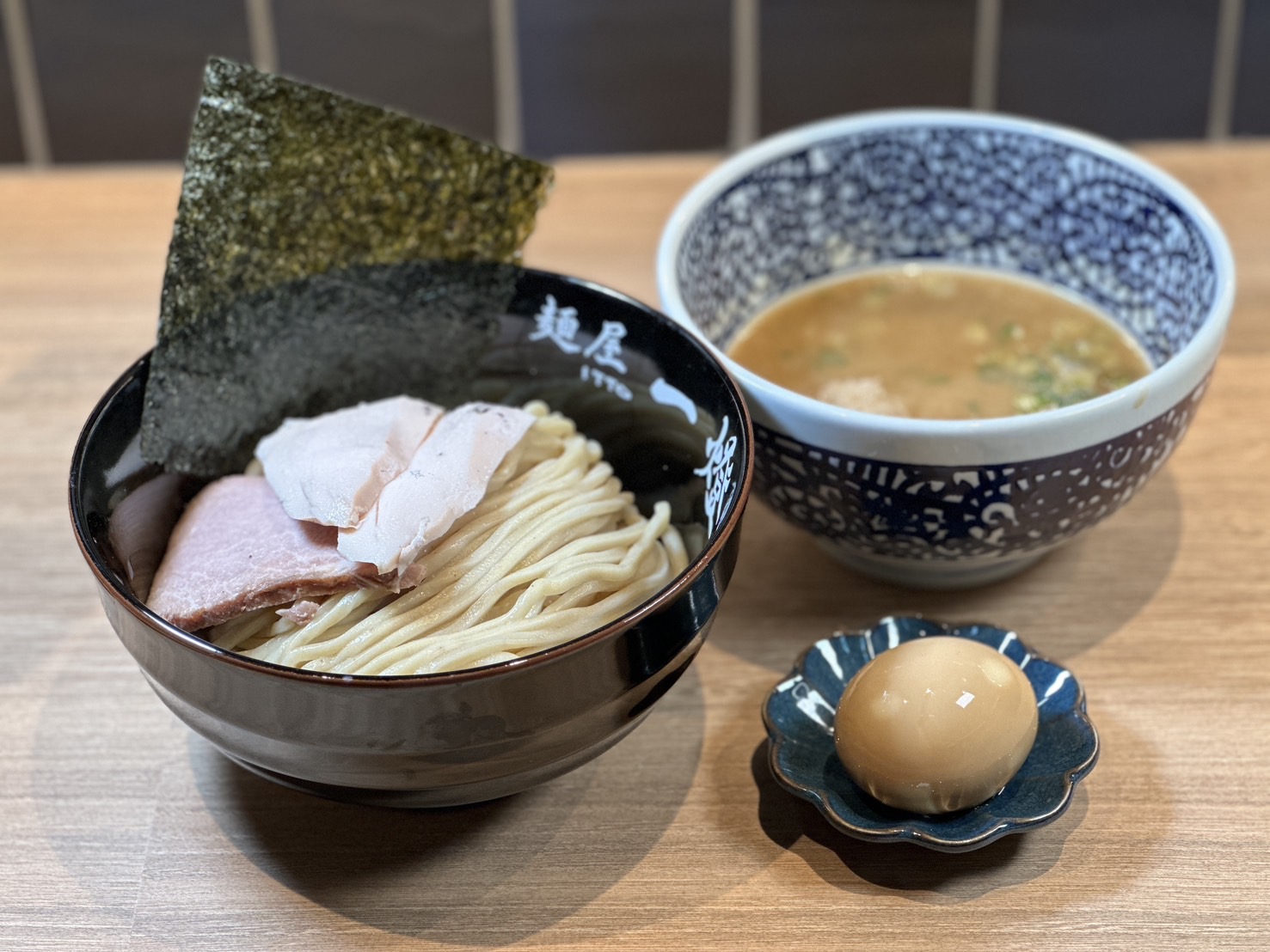 風味濃厚的「魚介冠軍沾麵」(圖:Alice.P 拍攝)