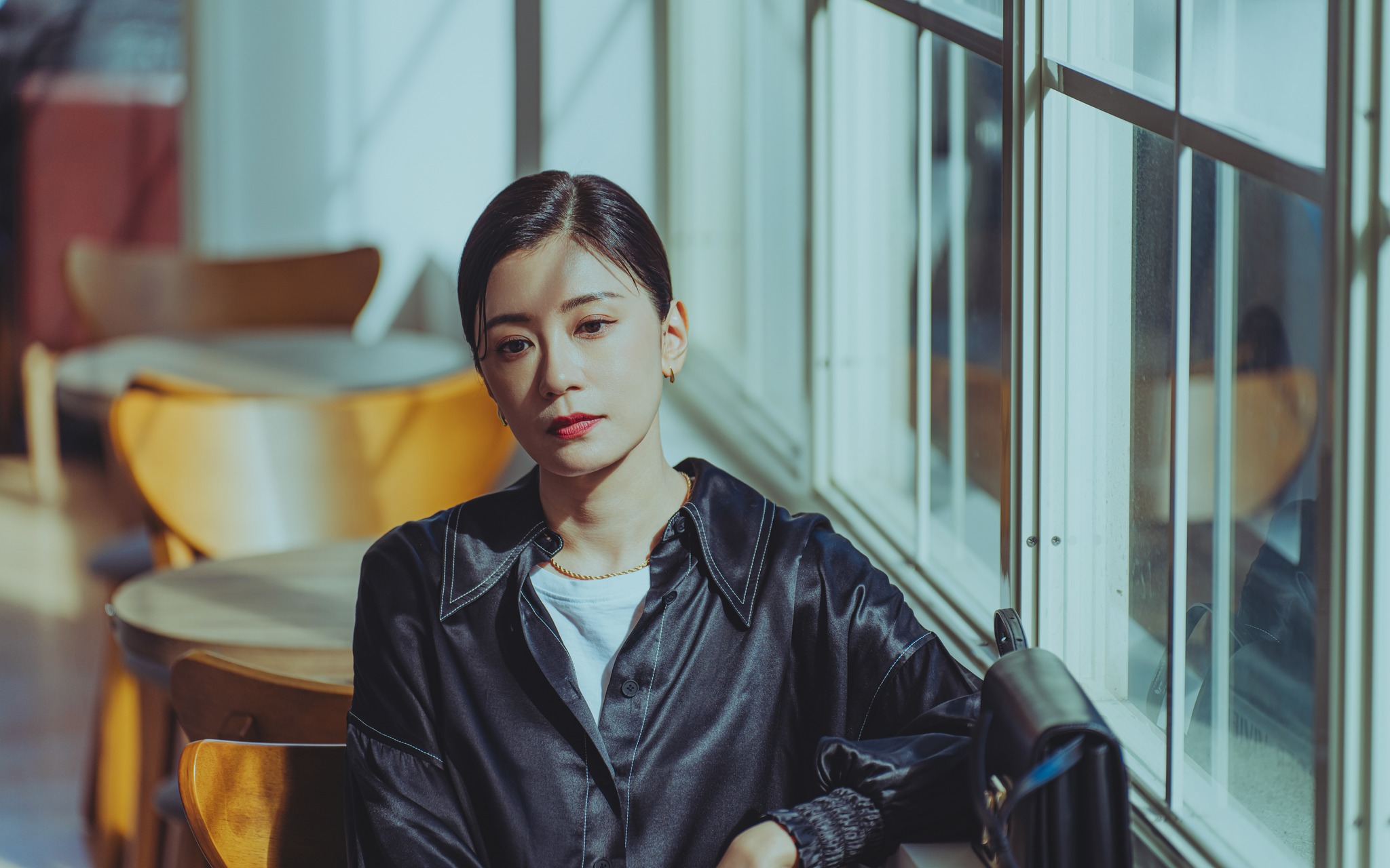 憤而離職的周莉文，自創製作公司（圖：《此時此刻》劇照）