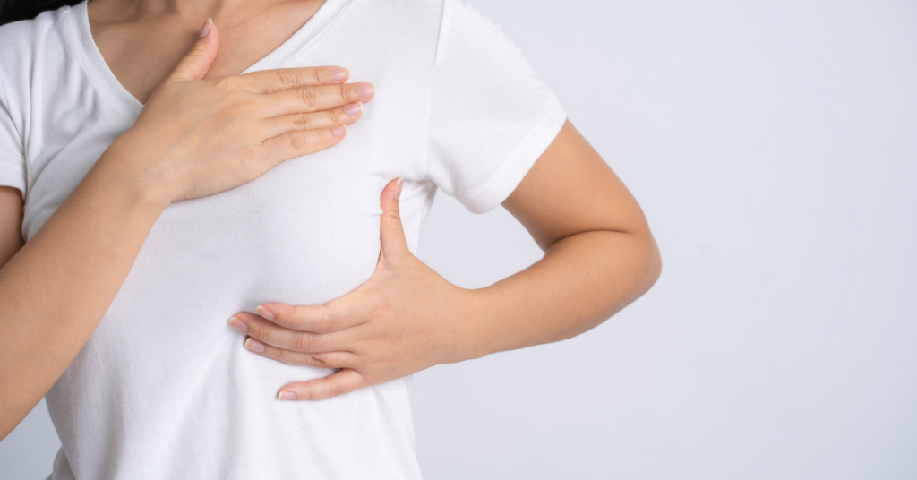 摸到胸部有硬塊,就可能是乳癌徵兆嗎?(圖/canva)