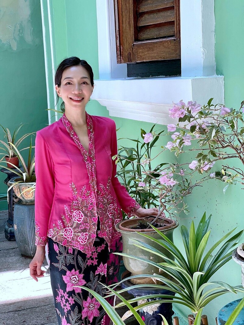 萬芳謹記恩師李國修給的建議,持續在戲劇圈耕耘。(圖:海鵬影業)