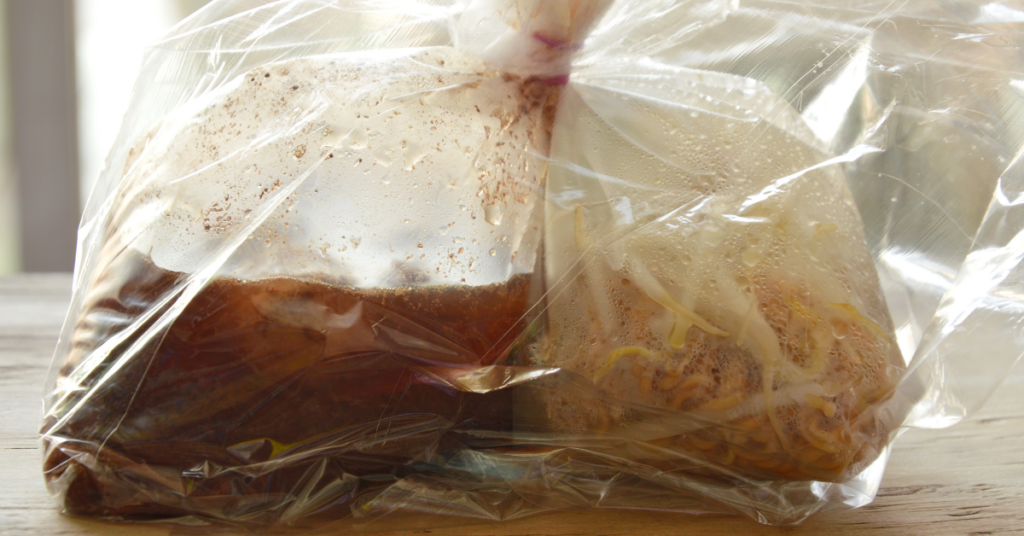 購買熱食可以盡量避免用塑膠袋。(圖/canva)