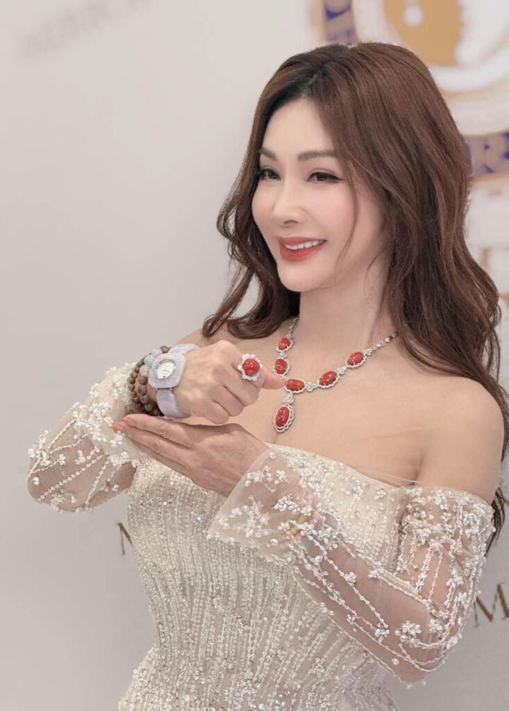 熱愛挑戰、擁抱生活的態度,是讓陳美鳳由內而外散發青春光彩的關鍵(圖/ 陳美鳳 臉書)