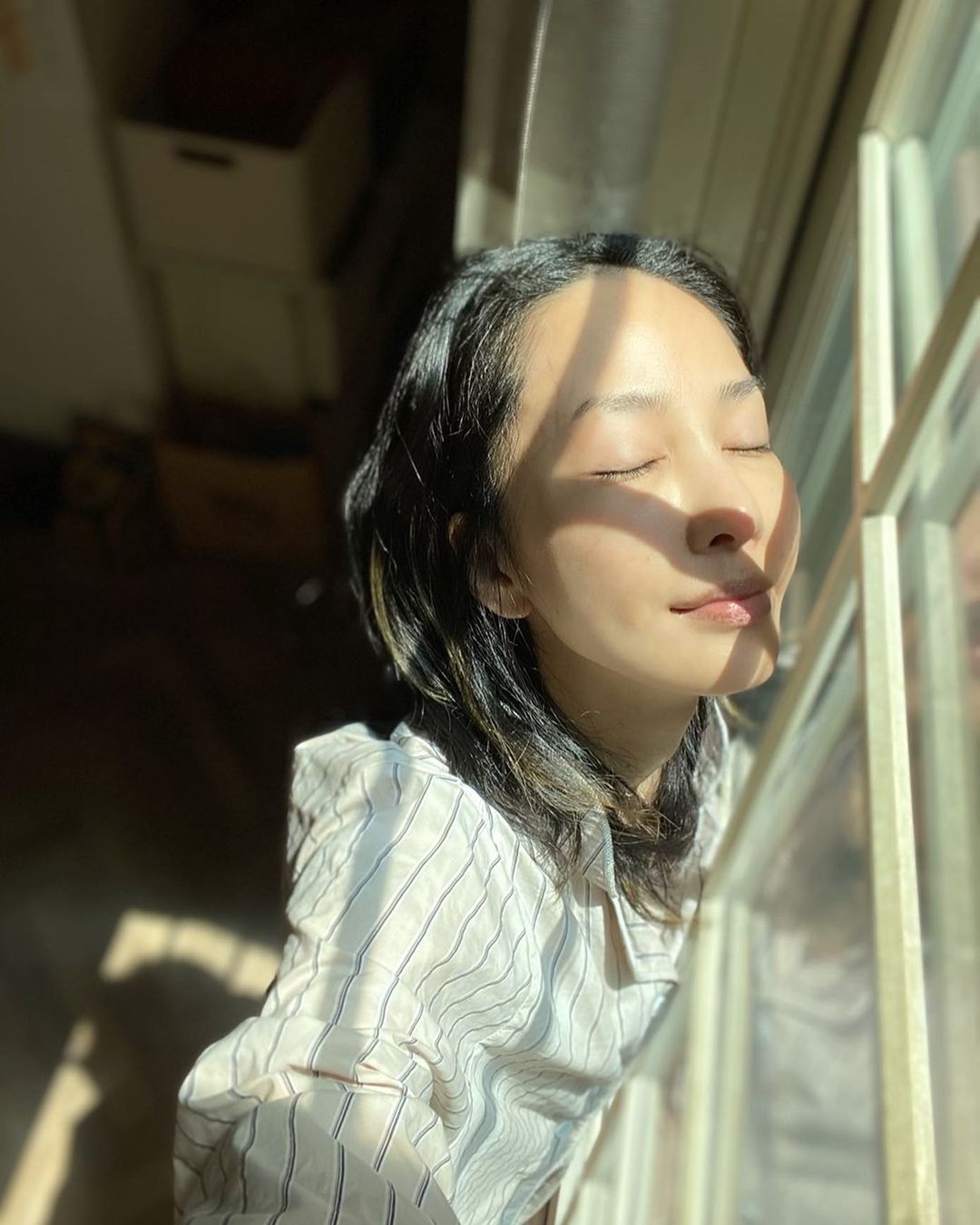 中島美嘉開始用腳打節拍、靠摸音響震動來感知節奏,用盡全力把每首歌唱好(圖:IG@mikanakashima_official)