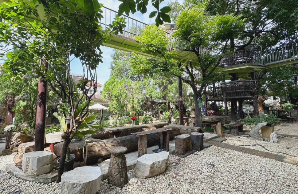 匯集選物咖啡店、可愛動物、泰式建築民宿等的複合式空間(圖:iLady 團隊)