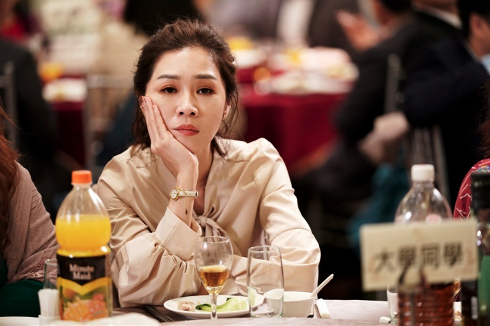 曾與謝盈萱合作《俗女養成記》兩季的編導嚴藝文,坦言她「總覺得自己不夠好」(圖:《俗女養成記》劇照)