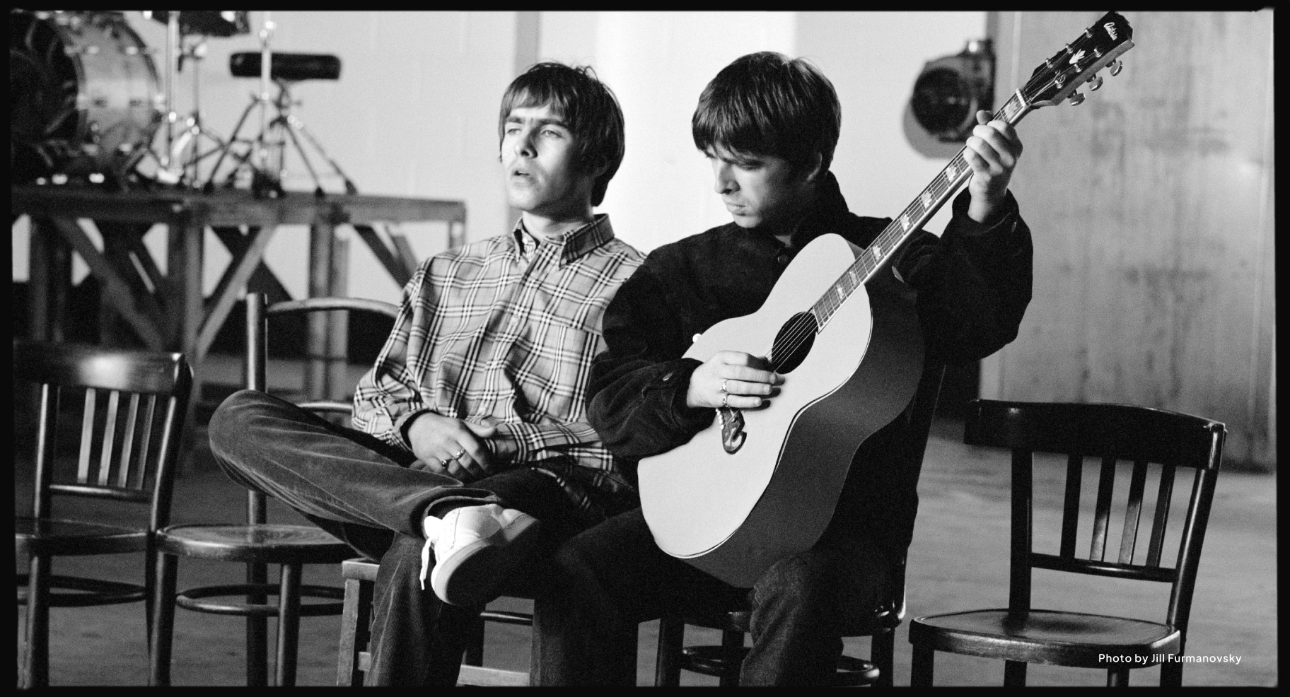 英國搖滾天團 Oasis 紀念展在東京 知名製作人重譯經典歌曲(圖:Oasis Live Forever 官網)