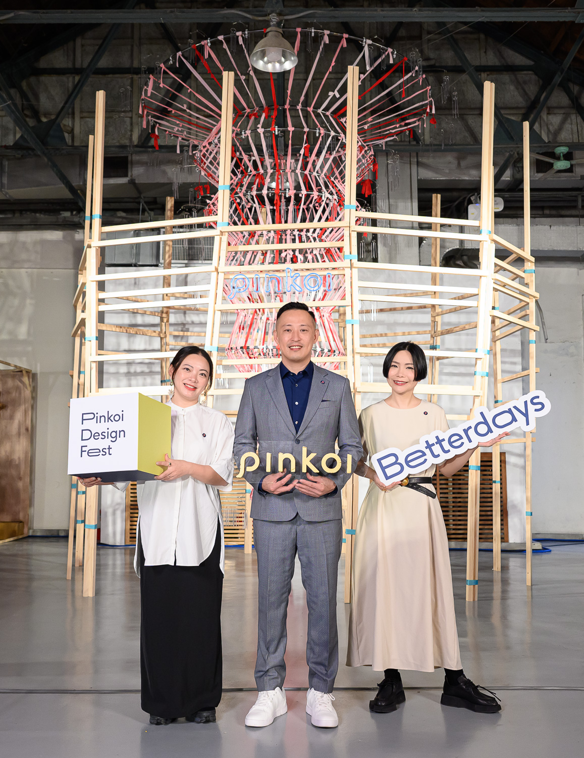 Pinkoi 台灣總經理 Emily(左起)、執行長 Peter、營運長 Tina。(圖/Pinkoi 提供)