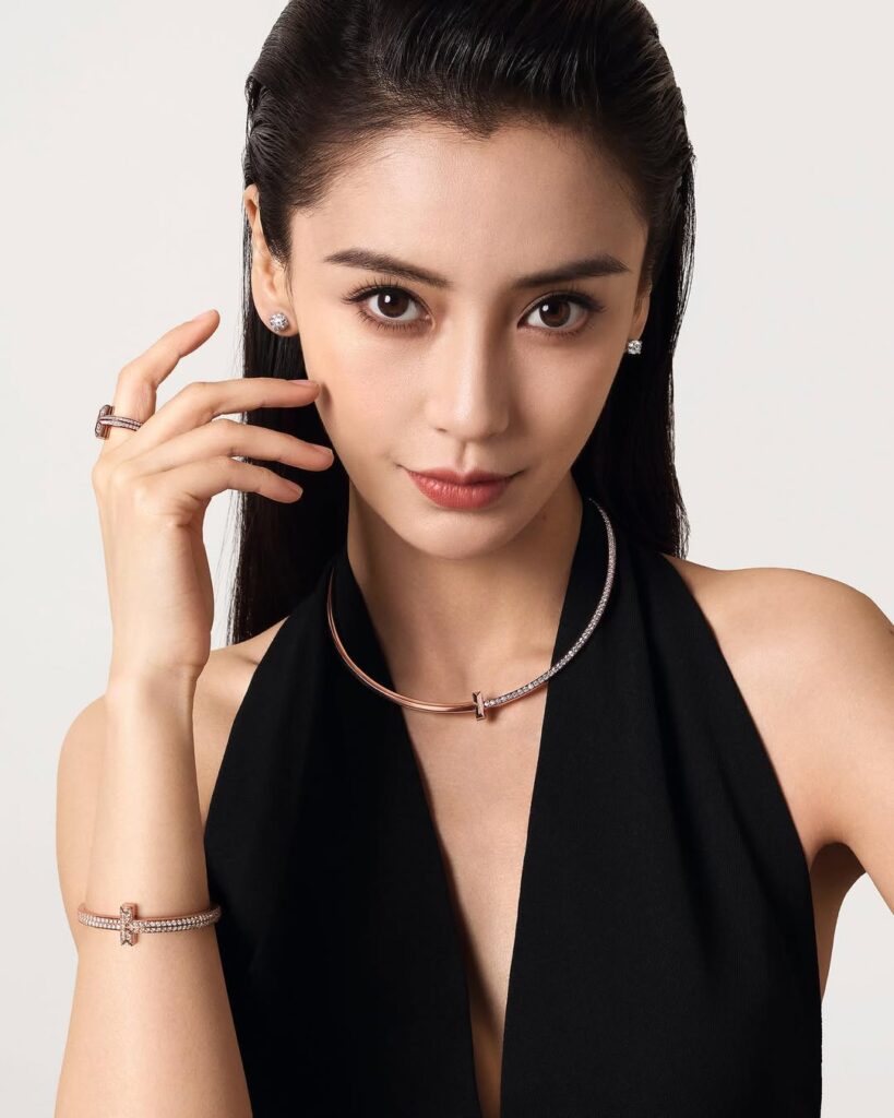 Angelababy的唇形,是不少女性嚮往的樣本。(圖/angelababyct IG)