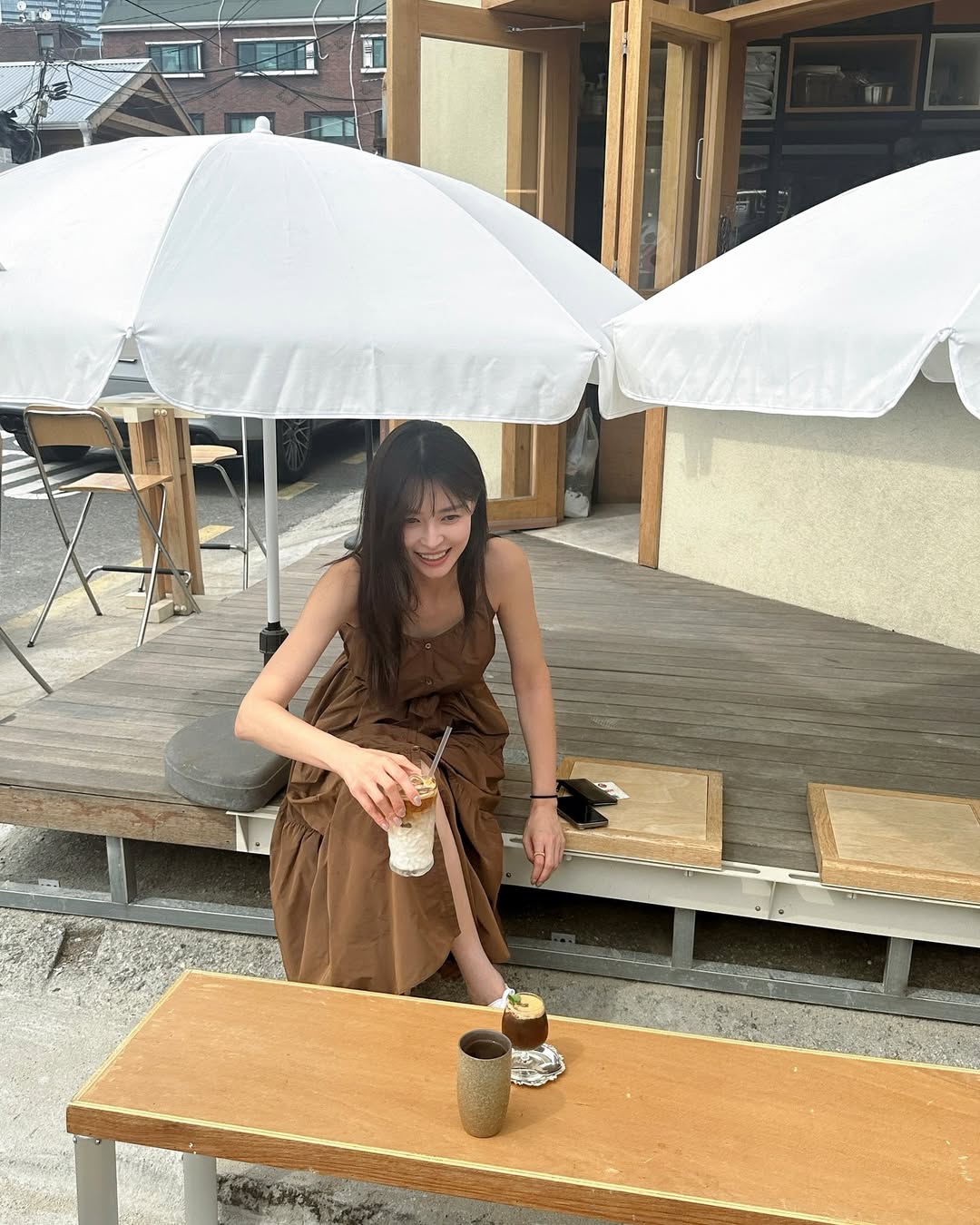 一個女生更讓人傾心的 5 種生動氣質。(圖/Instagram@hv_nara)