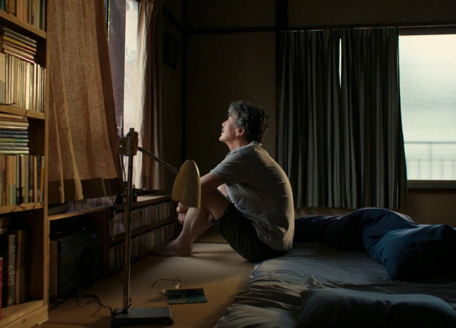 想在家跨年?那麼 Netflix 精選的 5 部療癒人心的電影,或許正是陪伴你迎接新年的好選擇(圖:《我的完美日常》劇照)