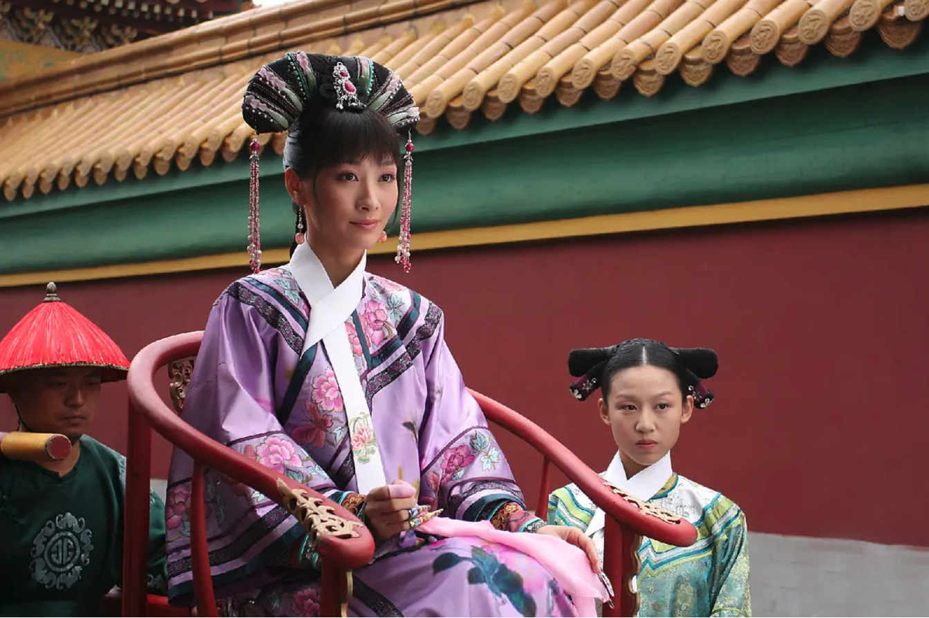 安陵容黑化後,甄嬛直呼她本名,直到她離世才又稱她陵容(圖:《後宮甄嬛傳》劇照)