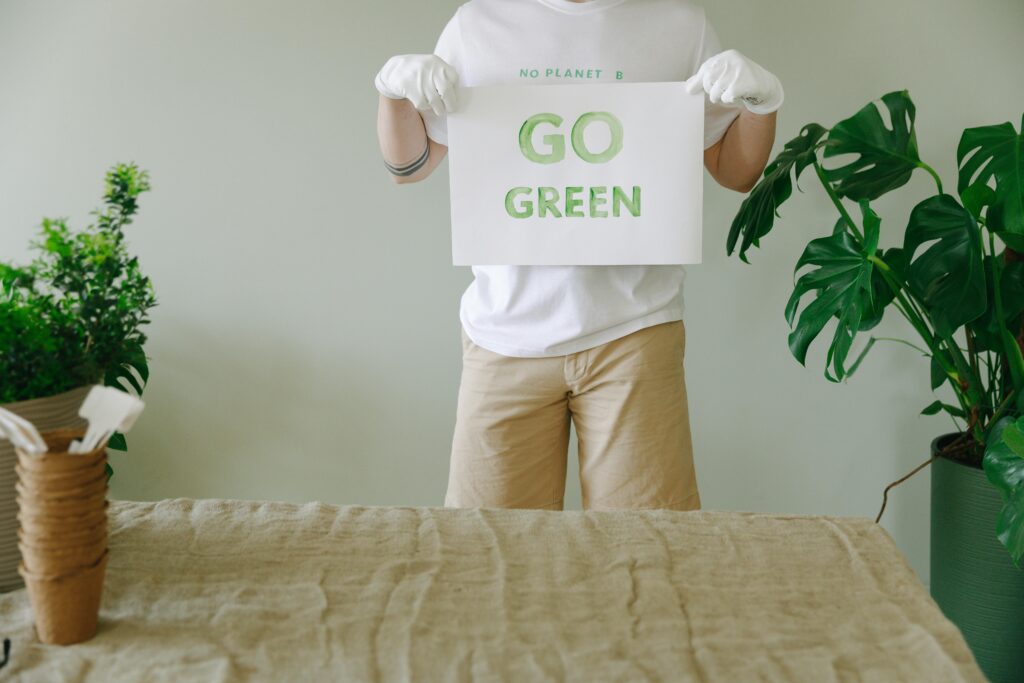 只有我們多問、多看、多比較,才能從假象中識破 greenwash 的真面目(圖/ Pexels)