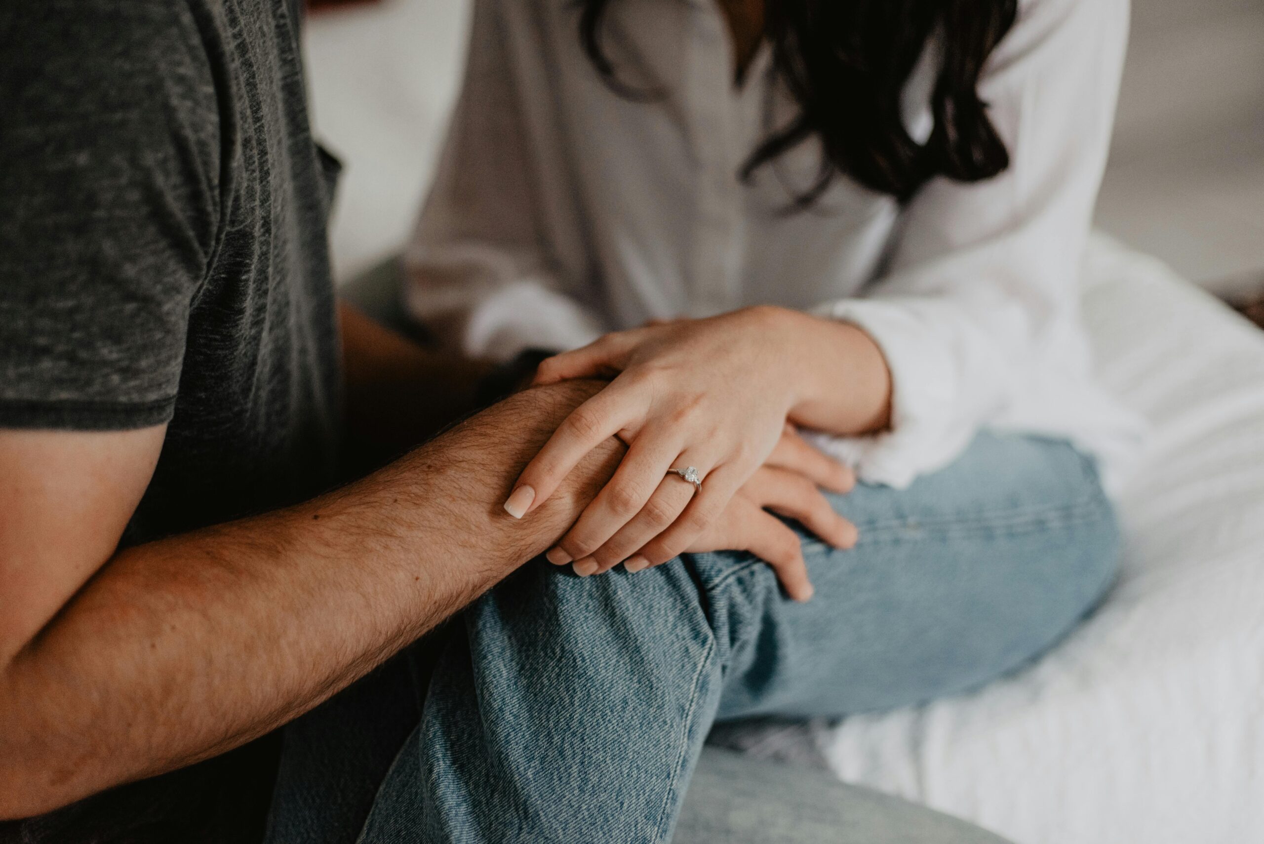 除夕圍爐要回哪個家？夫妻婚後過年最常見的 3 大考驗。（圖／pexels）