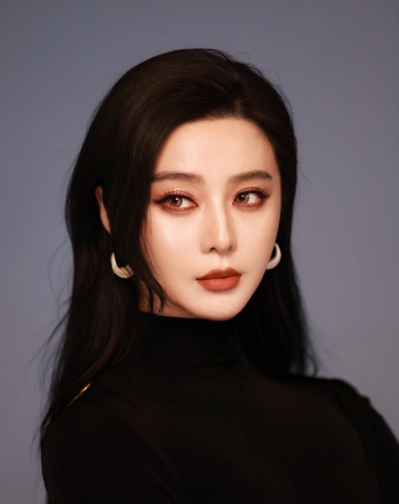 范冰冰的招牌「駱駝鼻」也令人難忘。(圖/bingbing_fan IG)