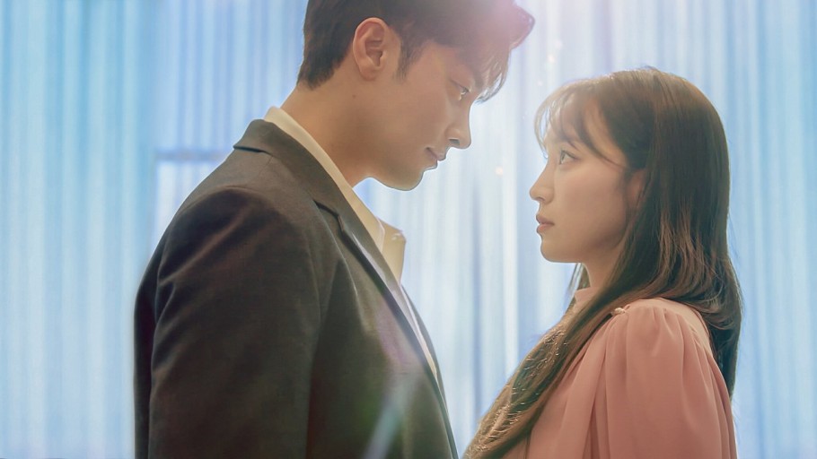 《完美的結婚公式》以穿越劇為背景。(圖/@MBN)
