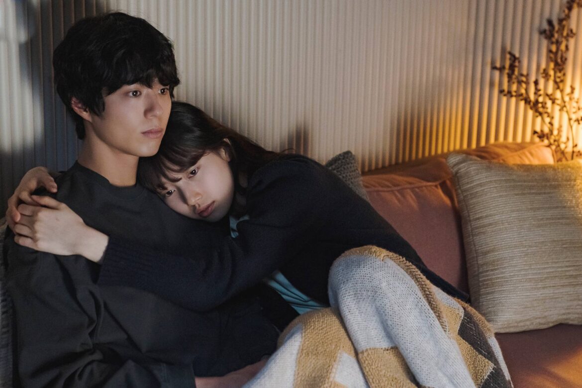 很多人都有晚上睡不好的困擾。（圖／《Wonderland》劇照）