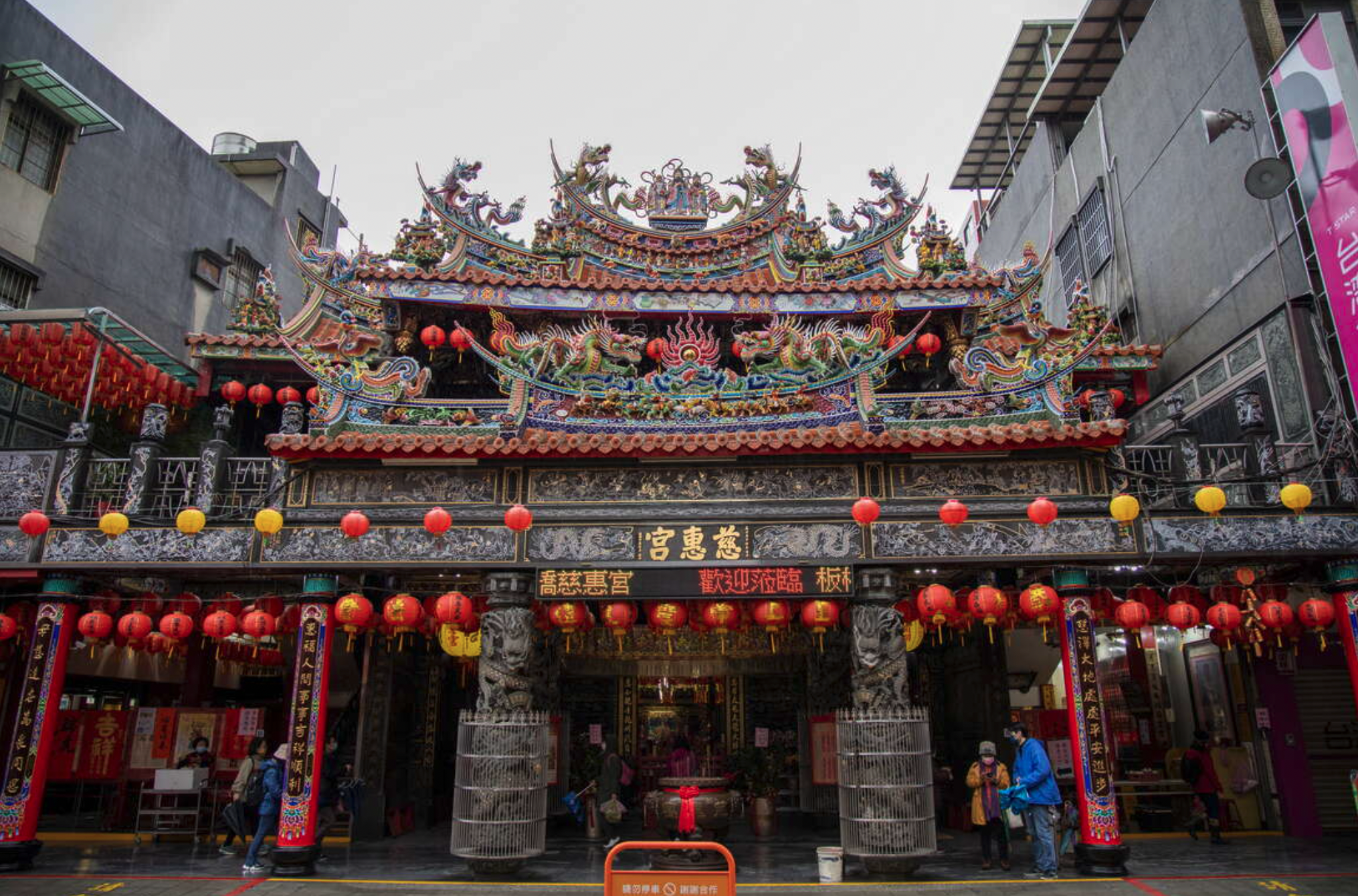 郭台銘曾暫住於廟內，至今仍會來參拜、捐香油錢（圖：新北市觀光旅遊網）