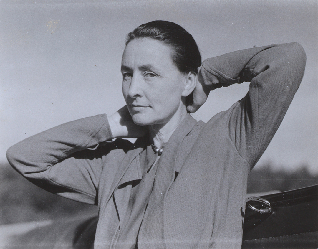 20 世紀最偉大的現代女性藝術家喬治亞・歐姬芙 Georgia O’Keeffe(圖:IG@okeeffemuseum)