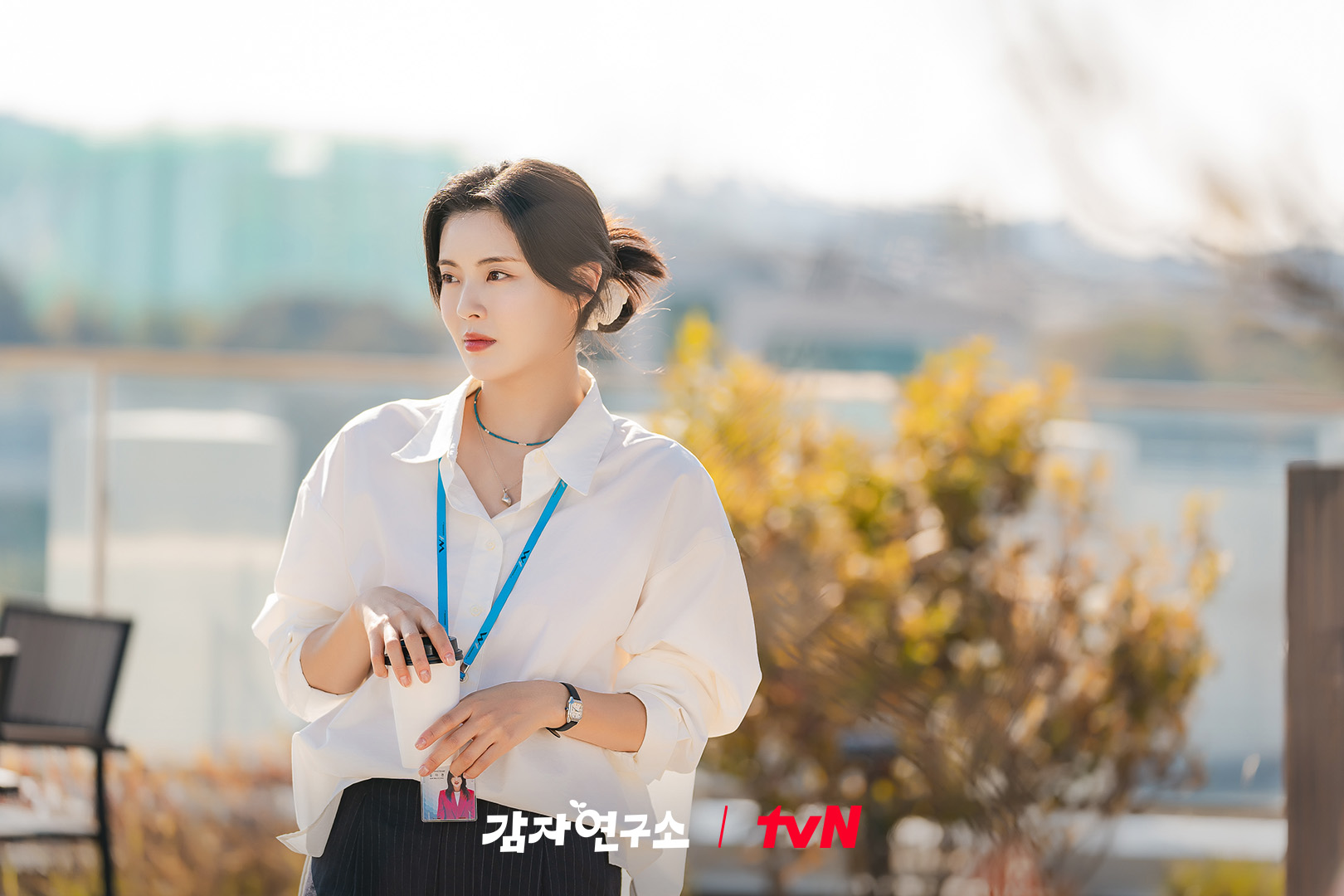 職場生活不一定跟想像中一樣順利。(圖/tvN,《愛情發芽中》劇照)