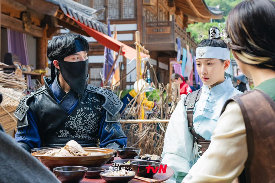 《那傢伙是黑炎龍》上司與下屬竟然曾經有過一段情?(圖:tvN)
