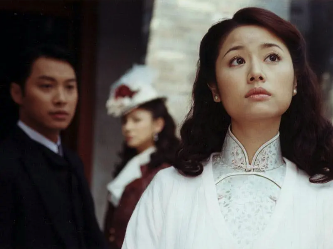 婚後胡蘭成始終風流成性,在外結交多名女子(圖:《半生緣》劇照)