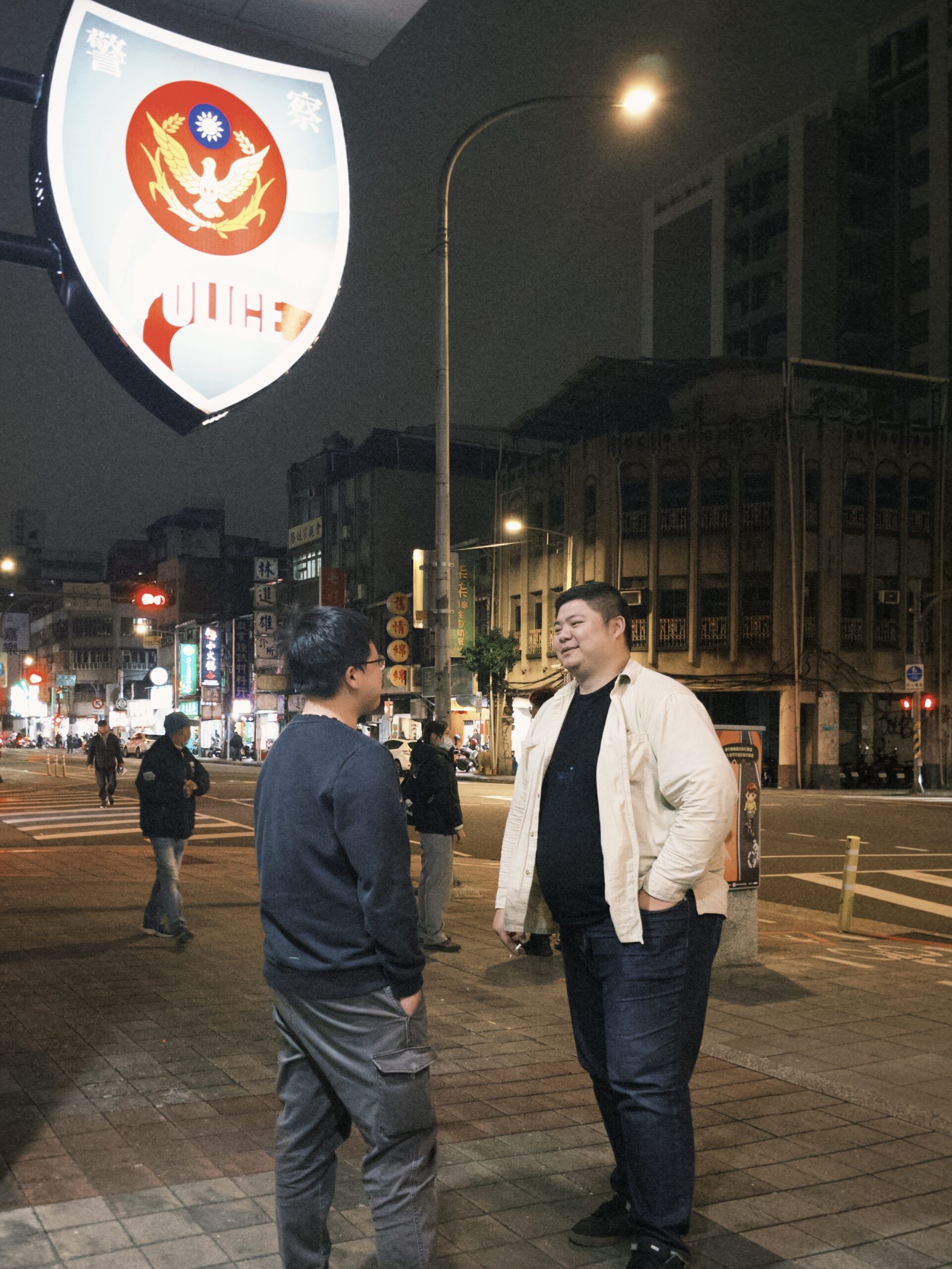 作為社會線記者,李隆揆的採訪對象主要是警方和司法單位。(圖/編輯 Sally.H 拍攝)