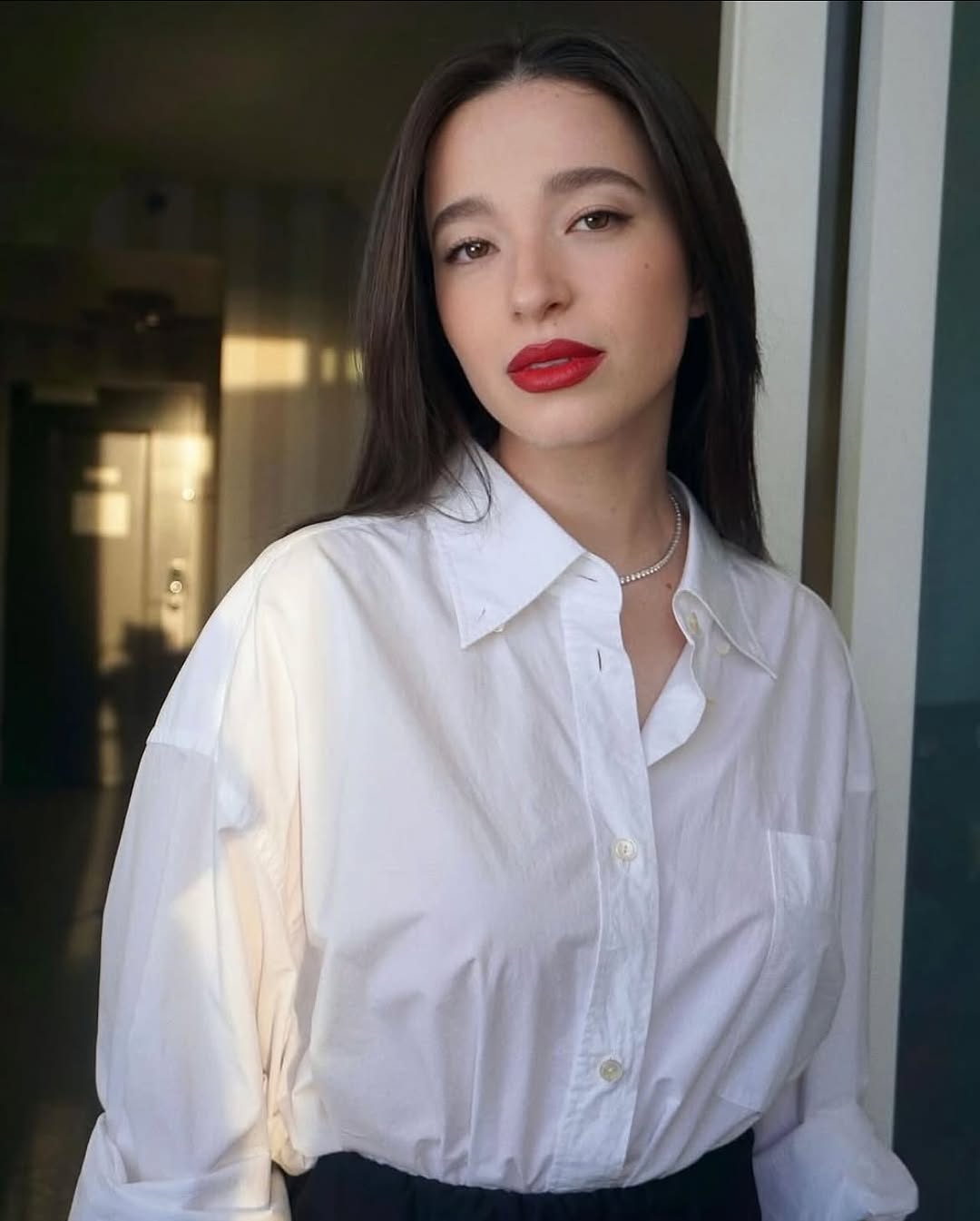 第 97 屆奧斯卡由《艾諾拉》麥琪・麥迪遜（Mikey Madison）奪下影后（圖：IG@officialmikeymadison）